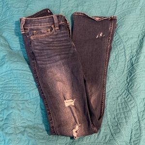 Hollister Low Rise Boot Cut Jeans 🌞